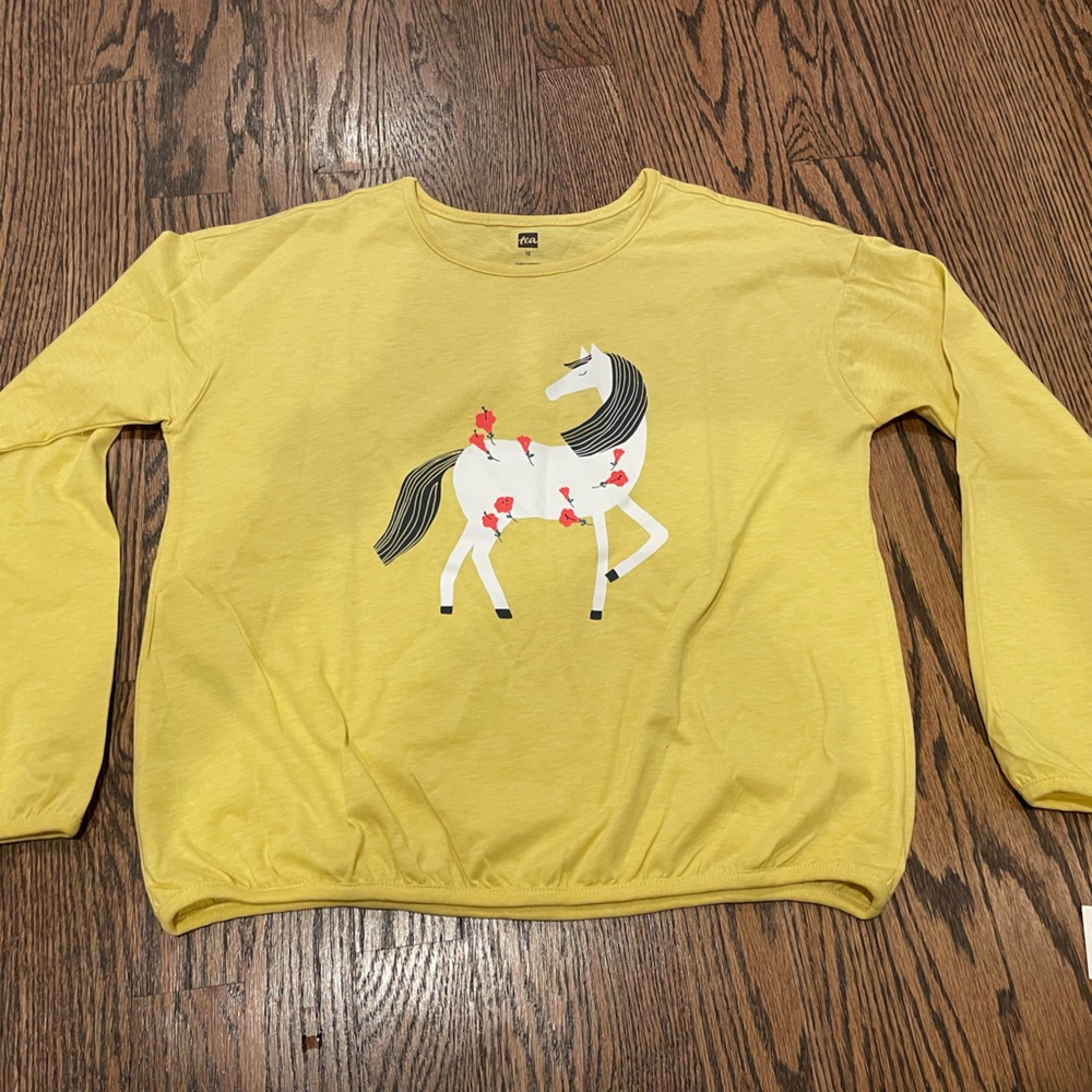 NWT Adorable and soft Tea Collection long sleeve with horse design